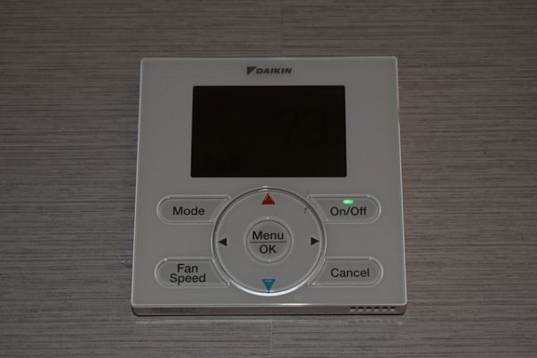 Quels sont les avantages d’un thermostat connecté ?